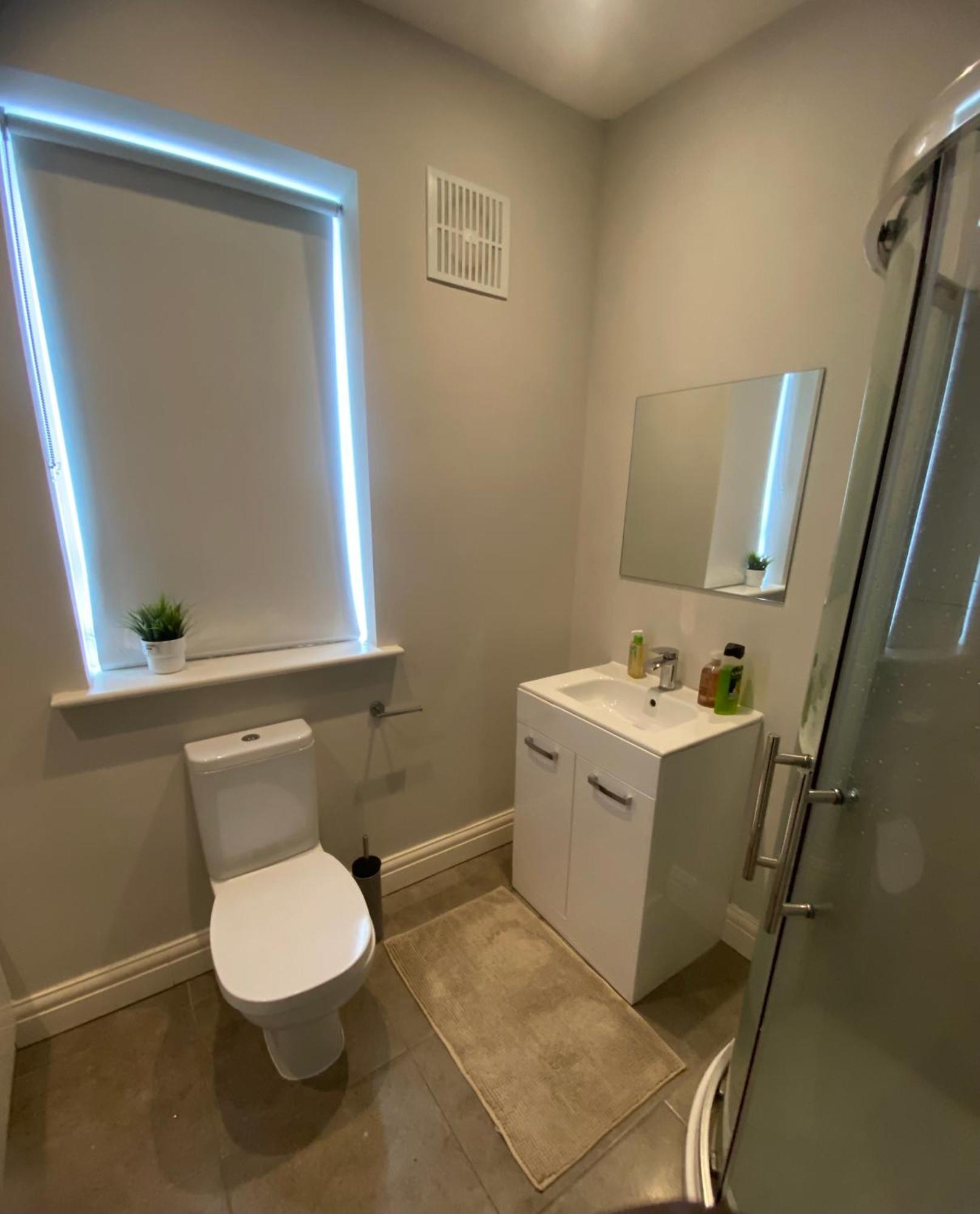 Extra Large Room In New House At Citywest Dublin Bagian luar foto